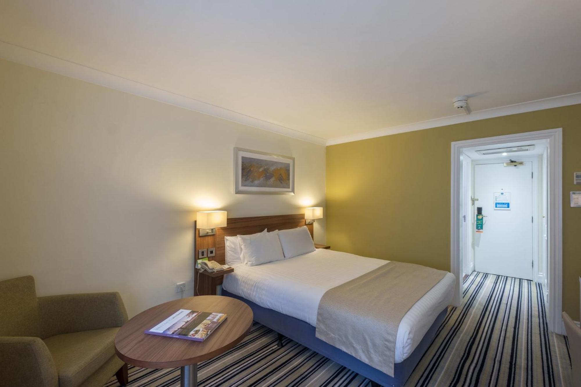By Ihg Hotel