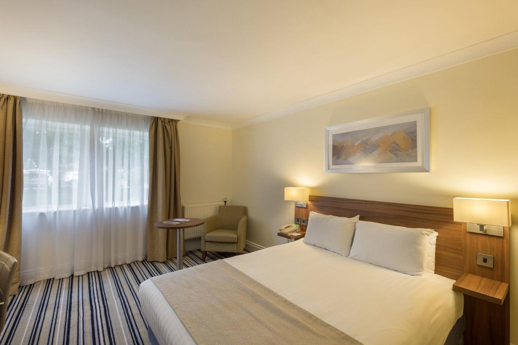Hotel By Ihg Swindon